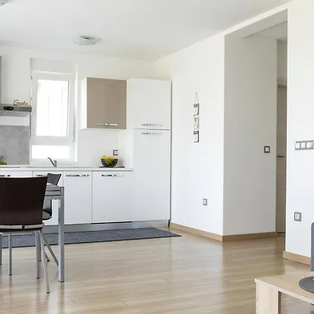 Fiorella Apartament *