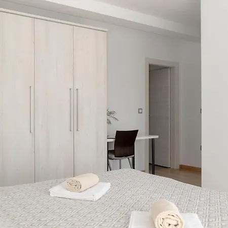 Fiorella Apartament *